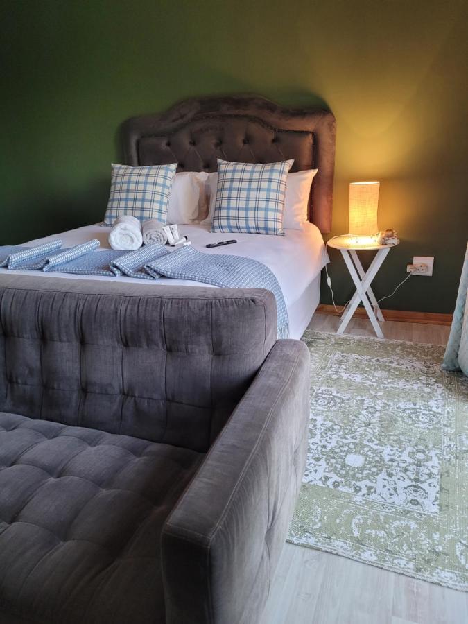 Ayana Bnb Bed and Breakfast Bloemfontein Esterno foto